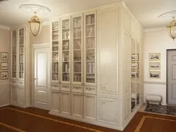 Прихожая с книжным шкафом фото