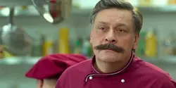 Аспаздың ас үйдегі күлкілі суреттері