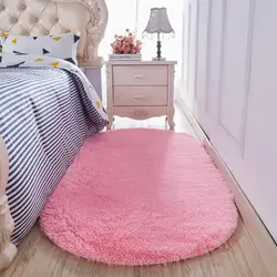 Round carpet in the bedroom photo
