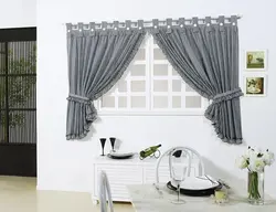 Tulle барои як акс ошхона хокистарӣ