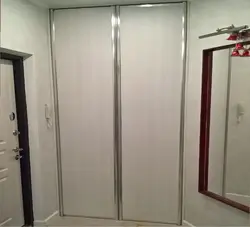 Swing wardrobe doors photos