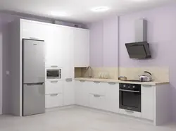 Ошхона бо се қуттиҳои қалам сурат
