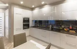 To'liq devor oshxona fotosurati