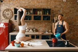 Фота на кухні з мукой