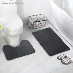 Gray rug in the bathroom photo