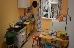 Фота кухні ў савецкай хрушчоўцы
