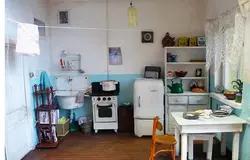 Сурати ошхона дар бинои ба номи Хрущеви советй