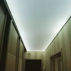 Светодиодная лента в прихожей фото