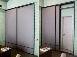 Sliding doors to the hallway photo