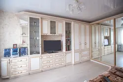 Светлый шкаф в гостиную фото