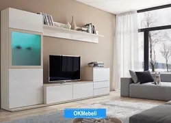 Yashash xonasida oq slaydlar fotosurati