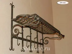 Каваныя вешалкі
