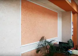 Шаўковая тынкоўка на кухні фота