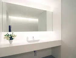 Hamam şəklinin yanında güzgü