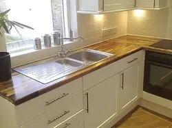 Кухня з дубовай стальніцай фота