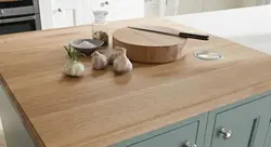 Кухня з дубовай стальніцай фота