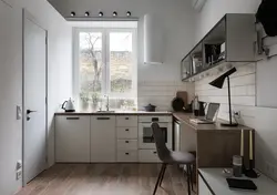 Кухня студыя каля акна фота
