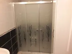 Vanna otağında şaxtalı şüşə foto