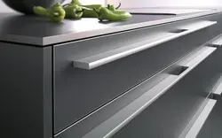 Ручки скрытого монтажа для кухни фото