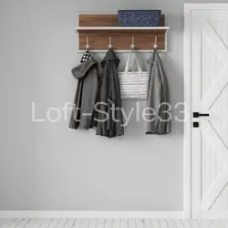 Koridor devoridagi ilmoqli loft fotosurati