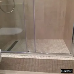 Bir Mənzil Fotoşəkilində Küvet Yerinə Tray