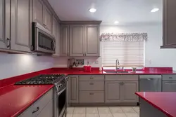 Кухни белые с красной столешницей фото