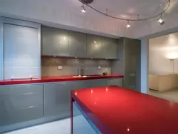 Кухни белые с красной столешницей фото