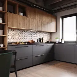 Шэрая кухня з чорным фартухом фота