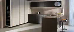 Oshxona Fotosuratidagi Stol Ustidagi Qalam Qutisi