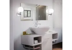 Бра фотосуреті бар ванна бөлмесінің айнасы