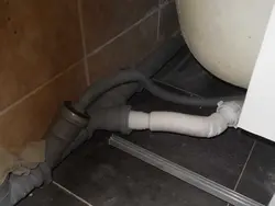 How to connect a bathtub to the sewer photo