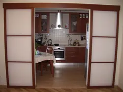 Хрущев суретіндегі ас үйдегі есік