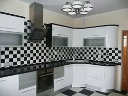 Photo of black and white tiles in the kitchen