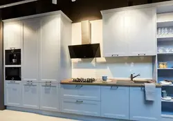 Kitchens made from film reviews and photos