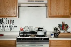 Магнит для ножей фото на кухне