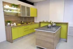 Ас Үйдің Интерьеріндегі Зәйтүн Үстелінің Суреті