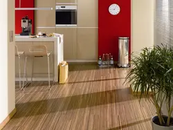 Laminat fotoşəkil altında mətbəxdə linoleum