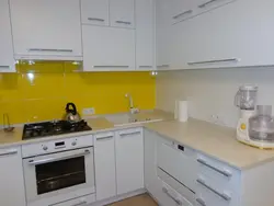 Белая Кухня С Желтым Фартуком Фото
