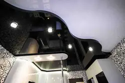 Шифти сиёҳ ва сафед дар акс ошхона