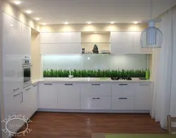 Белые Кухни С Зеленым Фартуком Фото