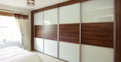 Шкляныя шафы купэ для спальні фота