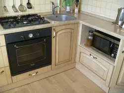 Options for installing an oven in the kitchen photo