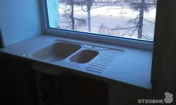 Mətbəxdə Pəncərədə Sink Xruşşov Şəkli