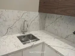 Mətbəxdə Skif İtalyan Mərmər Tezgahı Fotoşəkili