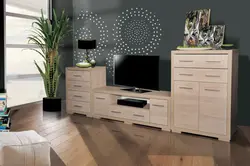 Сандуқҳои мебели ҷевонҳо ва шкафҳо дар меҳмонхона акс
