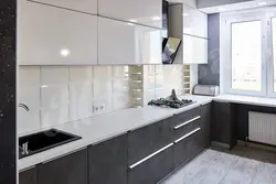 Ошхона сафед бо акс countertop хокистарӣ торик