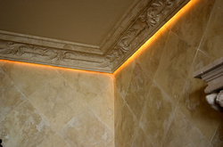 Plinth барои шифти боздошта дар акс ҳаммом