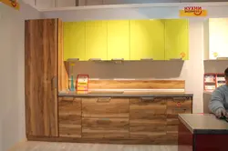 Индийское дерево столешница в интерьере кухни фото