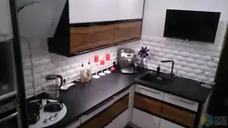 Kichkina Oshxona Fotosuratida Oshxonadagi Televizor