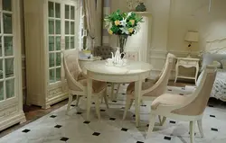 Mətbəx fotoşəkili üçün Provence üslubunda masa